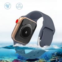 Řemínek pro Apple Watch 49mm / 45mm / 44mm / 42mm - M / L - silikonový - kovová spona (4)
