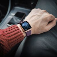 Řemínek pro Apple Watch 49mm / 45mm / 44mm / 42mm - M / L - silikonový - kovová spona (2)