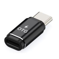 Přepojka / redukce Lightning samice na USB-C 3.1 samec - podpora mikrofonu - kovová - černá (2)